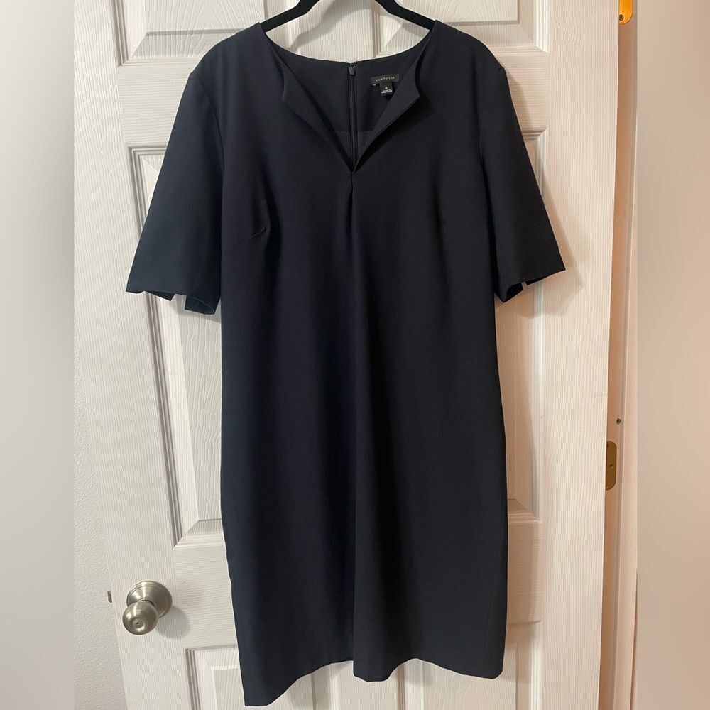 Ann Taylor Size 8 Dark Navy Blue Half Sleeve Shift Dress V Neck Lined NWOT